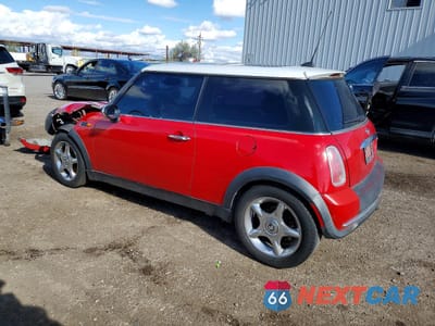 Drugie zdjęcie samochodu z przodu: 2005 MINI COOPER VIN:WMWRC33445TJ64692 - miniatura