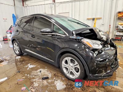 Czwarte zdjęcie samochodu z boku: 2017 CHEVROLET BOLT EV LT VIN:1G1FW6S03H4181441 - miniatura