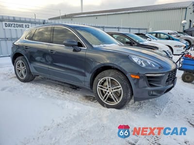 Czwarte zdjęcie samochodu z boku: 2018 PORSCHE MACAN S VIN:WP1AB2A51JLB37189 - miniatura