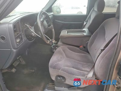 Zdjęcie 7 z 12 samochodu: 2002 GMC NEW SIERRA C1500 VIN:2GTEC19V621116523 - miniatura