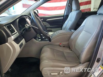 Zdjęcie 7 z 13 samochodu: 2015 TOYOTA HIGHLANDER XLE VIN:5TDJKRFH1FS219068 - miniatura