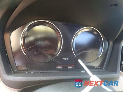 Zdjęcie 9 z 12 samochodu: 2018 BMW X1 SDRIVE28I VIN:WBXHU7C3XJ5L09729 - miniatura