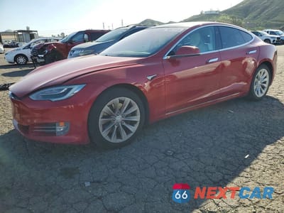 2018 TESLA MODEL S 5YJSA1E23JF284832 - główne zdjęcie licytacji z USA - miniatura