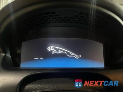 Zdjęcie 8 z 10 samochodu: 2011 JAGUAR XJ VIN:SAJWA1CB8BLV13204 - miniatura