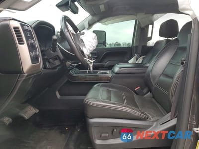 Zdjęcie 7 z 11 samochodu: 2015 GMC SIERRA K2500 DENALI VIN:1GT120E83FF513598 - miniatura