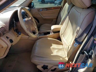 Zdjęcie 7 z 11 samochodu: 2001 MERCEDES-BENZ C 240 VIN:WDBRF61J61F089747 - miniatura