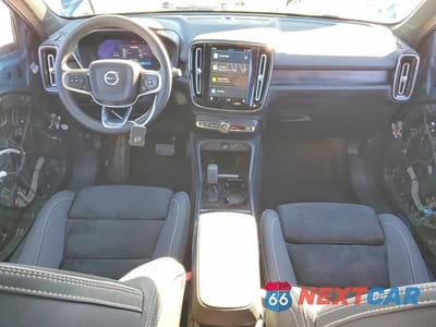 Zdjęcie 8 z 16 samochodu: 2024 VOLVO XC40 RECHARGE PLUS VIN:YV4EH3HL0R2301560 - miniatura