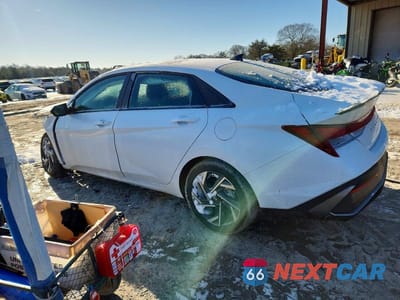 Drugie zdjęcie samochodu z przodu: 2025 HYUNDAI ELANTRA SEL SPORT VIN:KMHLM4DG7SU915290 - miniatura