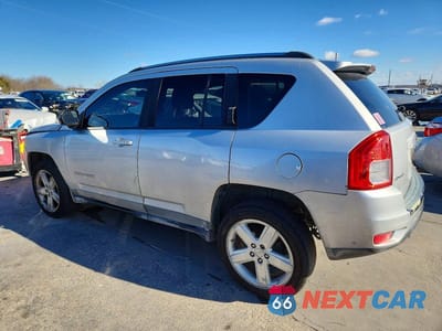 Drugie zdjęcie samochodu z przodu: 2011 JEEP COMPASS LIMITED VIN:1J4NF5FB1BD135049 - miniatura