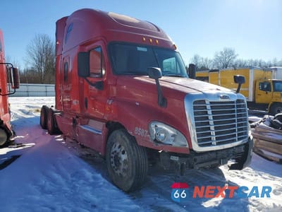 2017 FREIGHTLINER CASCADIA 125 SEMI TRUCK 3AKJGLDR0HSHM6047 - główne zdjęcie licytacji z USA - miniatura