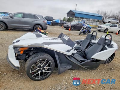Trzecie zdjęcie samochodu z tyłu: 2021 POLARIS SLINGSHOT S VIN:57XAASHD5M8146803 - miniatura