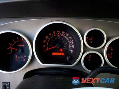 Zdjęcie 9 z 11 samochodu: 2011 TOYOTA TUNDRA DOUBLE CAB SR5 VIN:5TFUM5F13BX016237 - miniatura