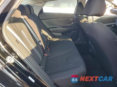 Zdjęcie 10 z 11 samochodu: 2026 HYUNDAI ELANTRA BLUE VIN:KMHLM4DJ2TU184667 - miniatura