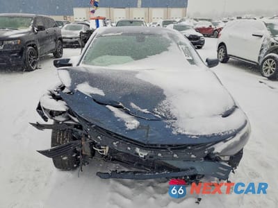 Piąte zdjęcie samochodu w środku: 2019 CHEVROLET MALIBU LT VIN:1G1ZD5ST2KF141662 - miniatura