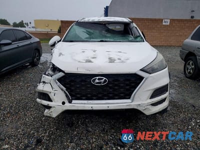 Piąte zdjęcie samochodu w środku: 2019 HYUNDAI TUCSON LIMITED VIN:KM8J33ALXKU894585 - miniatura