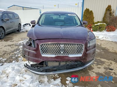 Piąte zdjęcie samochodu w środku: 2023 LINCOLN NAUTILUS VIN:2LMPJ8J9XPBL28087 - miniatura