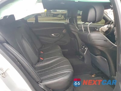 Zdjęcie 10 z 11 samochodu: 2016 MERCEDES-BENZ S 550 4MATIC VIN:WDDUG8FB8GA212417 - miniatura