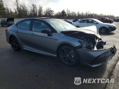 Czwarte zdjęcie samochodu z boku: 2025 TOYOTA CAMRY XSE VIN:4T1DAACK6SU629609 - miniatura