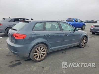 Trzecie zdjęcie samochodu z tyłu: 2011 AUDI A3 PREMIUM VIN:WAUBEAFM6BA156161 - miniatura