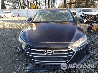 Piąte zdjęcie samochodu w środku: 2017 HYUNDAI ELANTRA SE VIN:5NPD84LF2HH065450 - miniatura