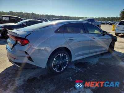 Trzecie zdjęcie samochodu z tyłu: 2024 KIA K5 GT LINE VIN:5XXG64J26RG245594 - miniatura