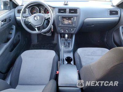 Zdjęcie 8 z 12 samochodu: 2017 VOLKSWAGEN JETTA S VIN:3VW2B7AJ6HM224639 - miniatura