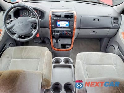 Zdjęcie 8 z 12 samochodu: 2004 KIA SEDONA EX VIN:KNDUP131546508474 - miniatura