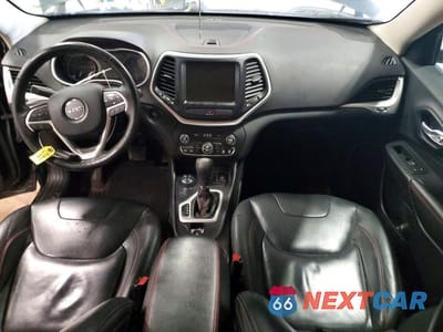 Zdjęcie 8 z 13 samochodu: 2016 JEEP CHEROKEE TRAILHAWK VIN:1C4PJMBS8GW208779 - miniatura