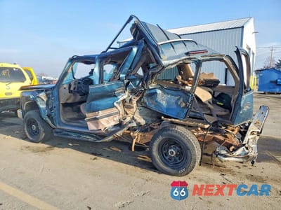 Drugie zdjęcie samochodu z przodu: 1995 GMC YUKON VIN:1GKEK13K3SJ764641 - miniatura