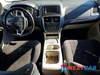 Zdjęcie 8 z 13 samochodu: 2011 DODGE GRAND CARAVAN CREW VIN:2D4RN5DG2BR606750 - miniatura