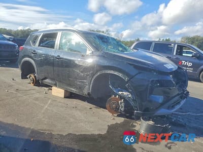 Czwarte zdjęcie samochodu z boku: 2022 NISSAN ROGUE SV VIN:5N1BT3BAXNC718812 - miniatura