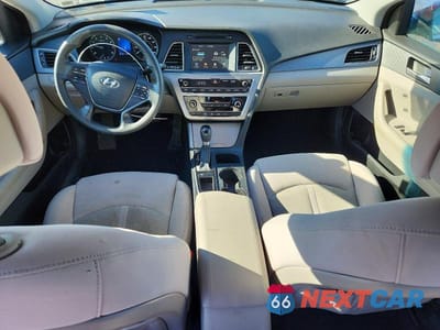 Zdjęcie 8 z 12 samochodu: 2017 HYUNDAI SONATA SE VIN:5NPE24AFXHH464597 - miniatura