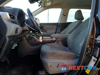 Zdjęcie 7 z 13 samochodu: 2021 TOYOTA HIGHLANDER L VIN:5TDZZRAH9MS070167 - miniatura