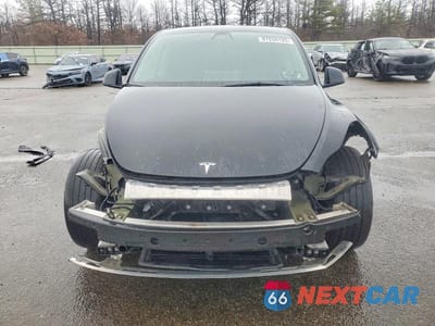 Piąte zdjęcie samochodu w środku: 2022 TESLA MODEL Y VIN:7SAYGDEE9NF366433 - miniatura