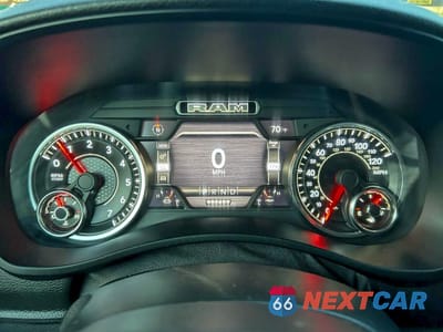 Zdjęcie 8 z 11 samochodu: 2019 RAM 2500 BIG HORN VIN:3C6UR5DJ1KG703068 - miniatura