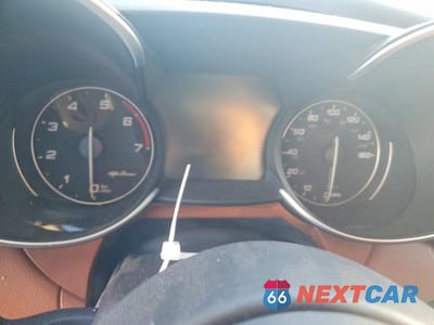 Zdjęcie 9 z 11 samochodu: 2018 ALFA ROMEO GIULIA TI VIN:ZARFAECN4J7565376 - miniatura