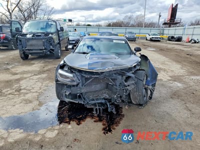 Piąte zdjęcie samochodu w środku: 2016 CHEVROLET CAMARO SS VIN:1G1FF1R73G0147253 - miniatura