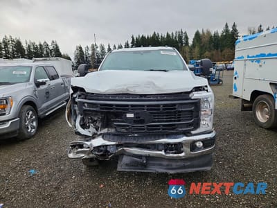Piąte zdjęcie samochodu w środku: 2024 FORD F350 SUPER DUTY VIN:1FT8W3DT4REF67285 - miniatura