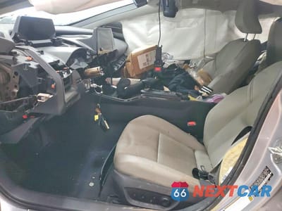 Zdjęcie 7 z 12 samochodu: 2024 TOYOTA PRIUS XLE VIN:JTDACAAU6R3031946 - miniatura