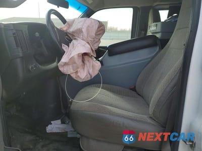 Zdjęcie 7 z 12 samochodu: 2018 CHEVROLET EXPRESS G3500 UTILITY / SERVICE VAN VIN:1GCZGHFG8J1337985 - miniatura