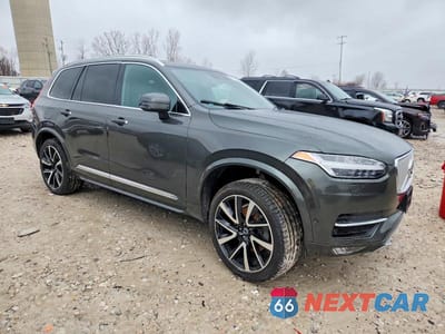 Czwarte zdjęcie samochodu z boku: 2018 VOLVO XC90 T6 VIN:YV4A22PL9J1327287 - miniatura