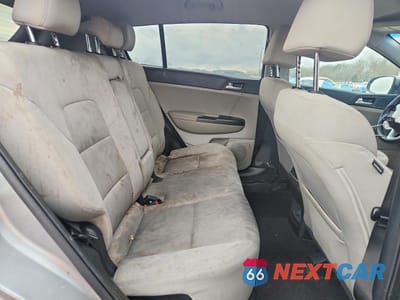 Zdjęcie 11 z 15 samochodu: 2020 KIA SPORTAGE LX VIN:KNDPM3AC6L7736823 - miniatura