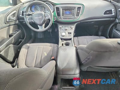Zdjęcie 8 z 12 samochodu: 2015 CHRYSLER 200 LIMITED VIN:1C3CCCAB0FN583630 - miniatura