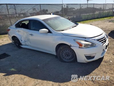 Czwarte zdjęcie samochodu z boku: 2014 NISSAN ALTIMA 2.5 VIN:1N4AL3AP1EN205108 - miniatura