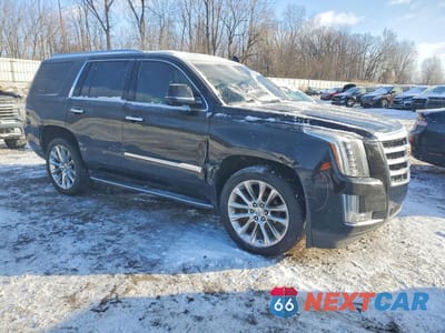 Czwarte zdjęcie samochodu z boku: 2019 CADILLAC ESCALADE LUXURY VIN:1GYS4BKJ3KR194014 - miniatura