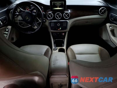 Zdjęcie 8 z 11 samochodu: 2015 MERCEDES-BENZ CLA 250 VIN:WDDSJ4EB8FN254452 - miniatura