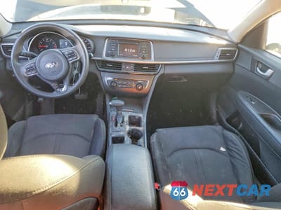 Zdjęcie 8 z 13 samochodu: 2016 KIA OPTIMA LX VIN:5XXGT4L35GG045561 - miniatura