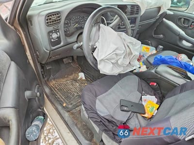 Zdjęcie 8 z 12 samochodu: 2000 CHEVROLET S TRUCK S10 VIN:1GCCS1452YK252206 - miniatura