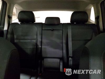 Zdjęcie 10 z 13 samochodu: 2020 VOLKSWAGEN TIGUAN SE VIN:3VV2B7AX9LM071658 - miniatura
