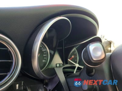 Zdjęcie 9 z 11 samochodu: 2015 MERCEDES-BENZ C 300 VIN:55SWF4JB0FU056433 - miniatura